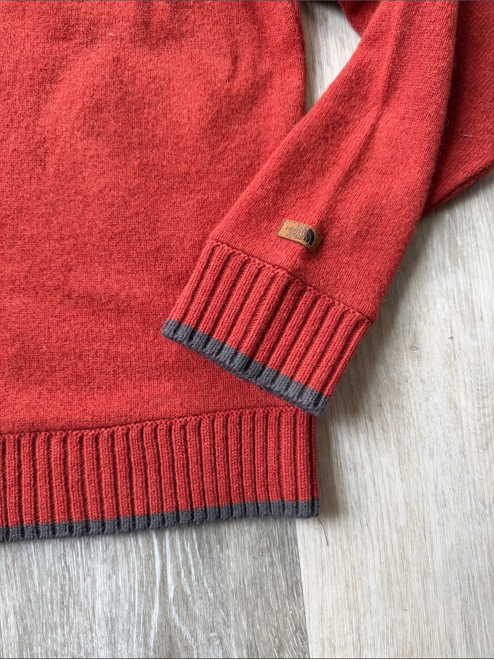 The North Face Men's Nuptse Crew Sweater - Picture 2 of 8